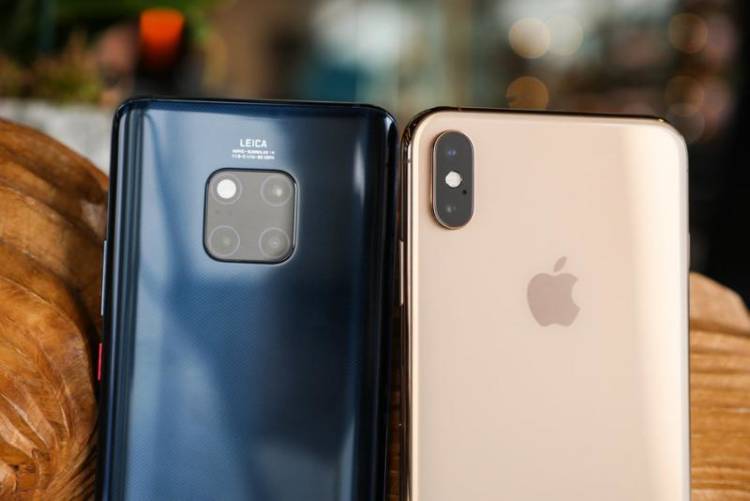 Apple, Samsung и Huawei лидировали по продажам премиум-смартфонов в 2018 году