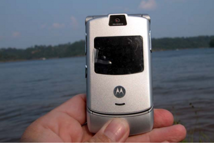 Motorola RAZR вернется в продажу в этом году с огромным ценником