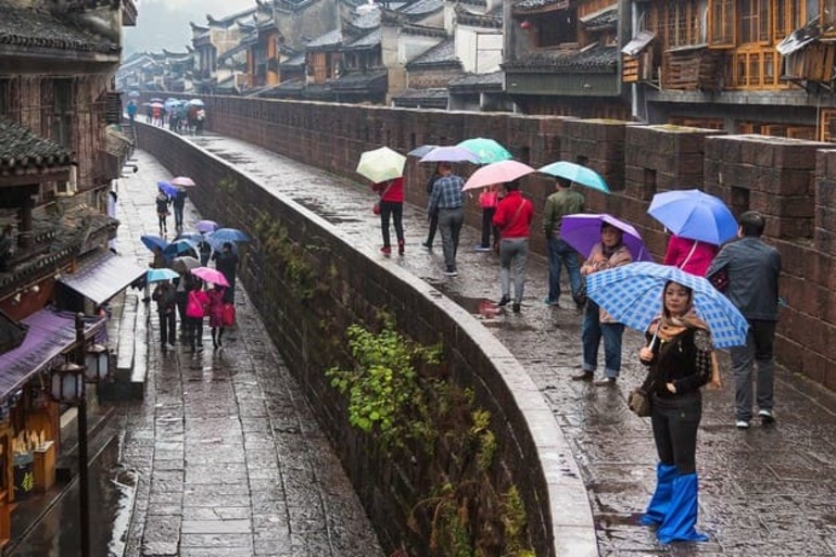Китай решил наладить контроль над осадками стимулируя дожди