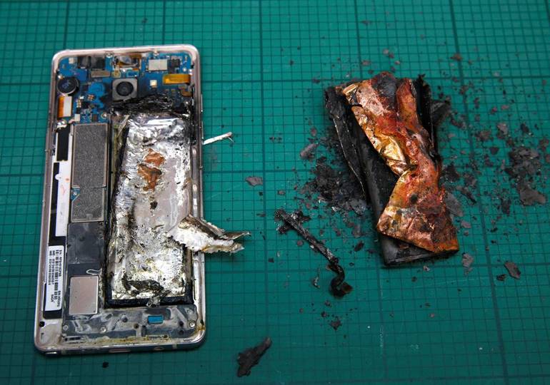 Причины возгорания смартфонов
